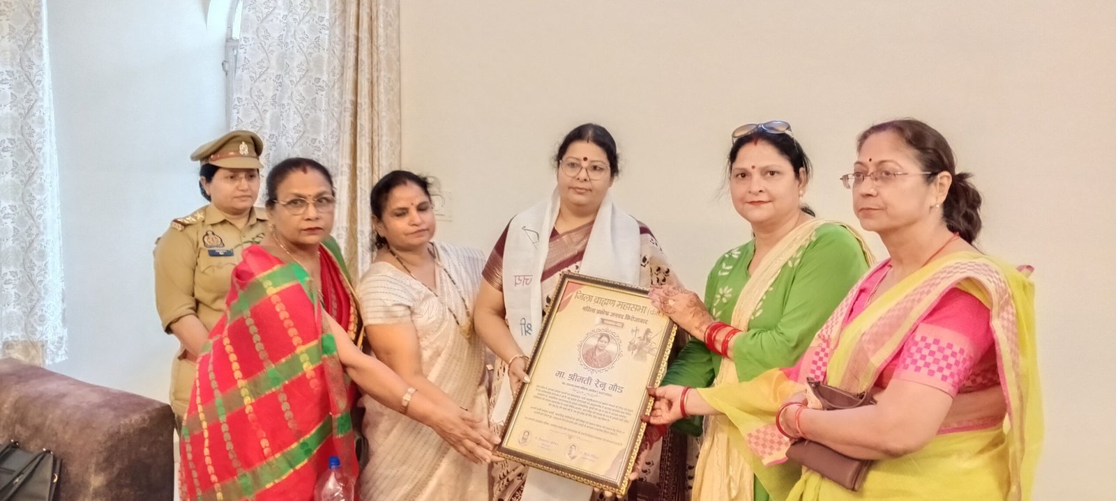 जिला ब्राह्मण महासभा की महिला प्रतिनिधियों ने राज्य महिला आयोग सदस्या रेनू गौड़ का किया सम्मान