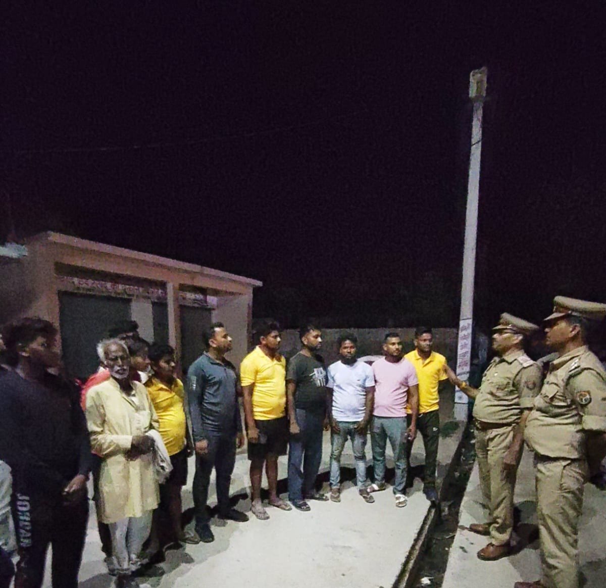 ग्राम सुरक्षा समिति का पुनर्गठन: अपराध नियंत्रण की दिशा में फिरोजाबाद पुलिस की नई पहल
