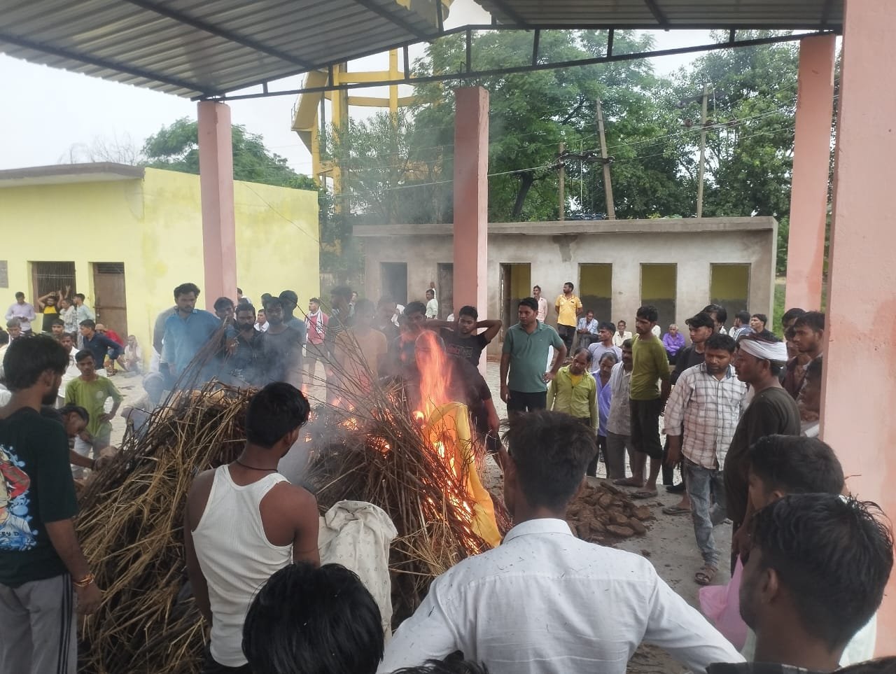 बहन के बाद फूफा की उपचार के दौरान मौत