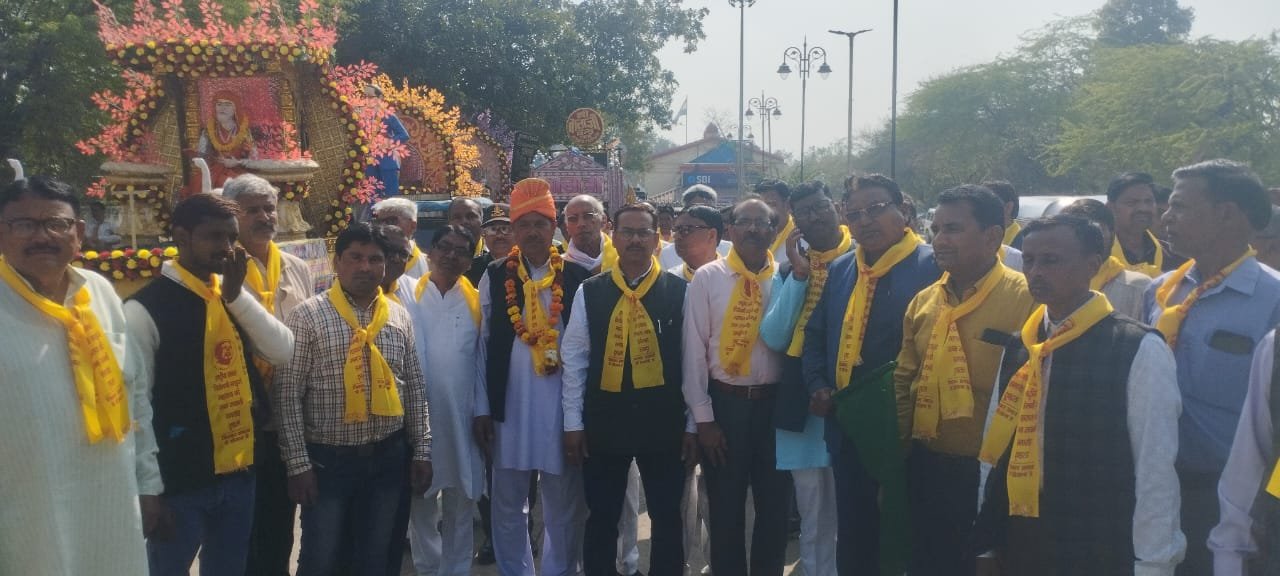 टूंडला में संत गाडने महाराज शोभायात्रा निकाली गई