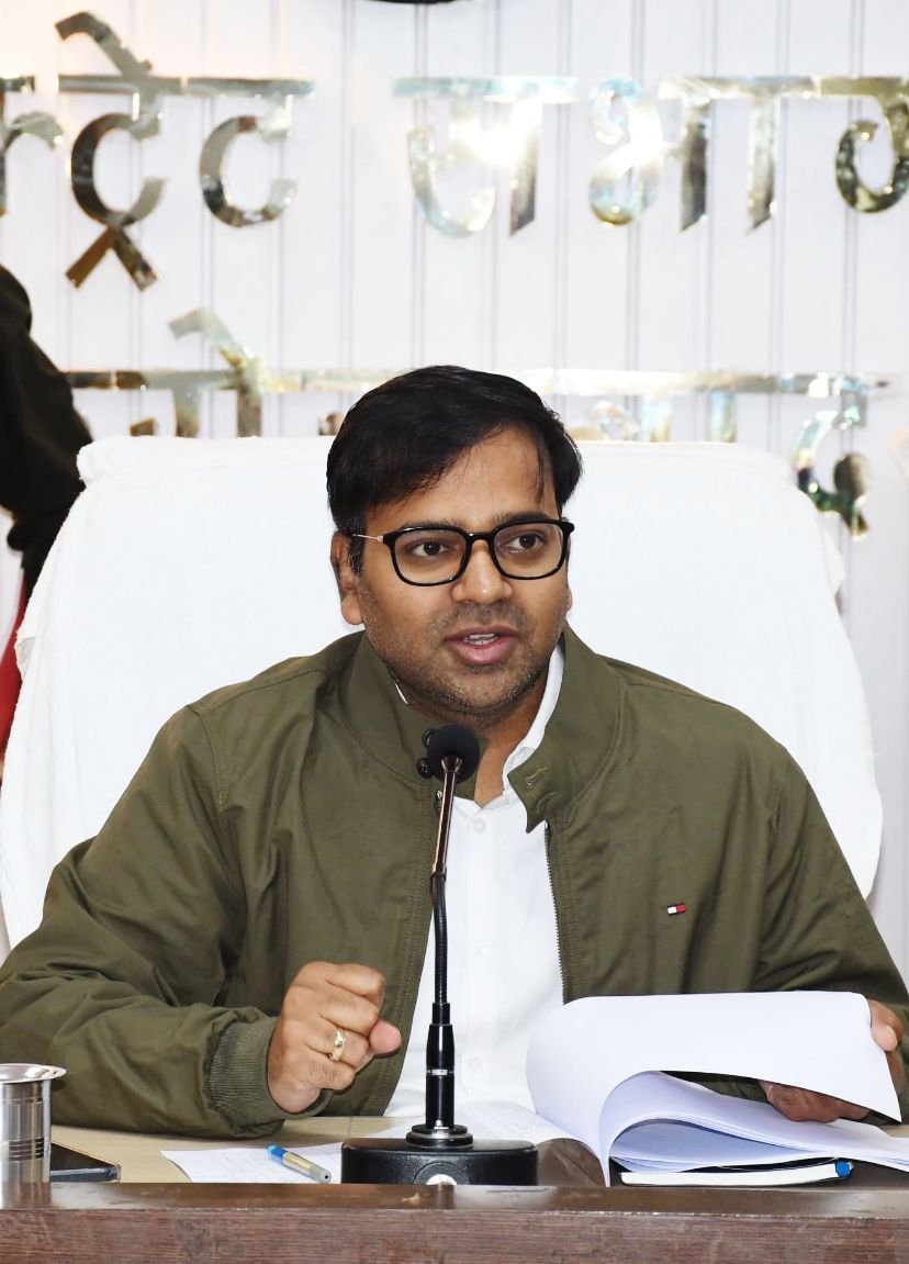 फिरोजाबाद में मुख्यमंत्री आवास योजना को मिली रफ्तार, 85.56% आवास पूर्ण, 15 अप्रैल तक शत-प्रतिशत लक्ष्य का निर्देश