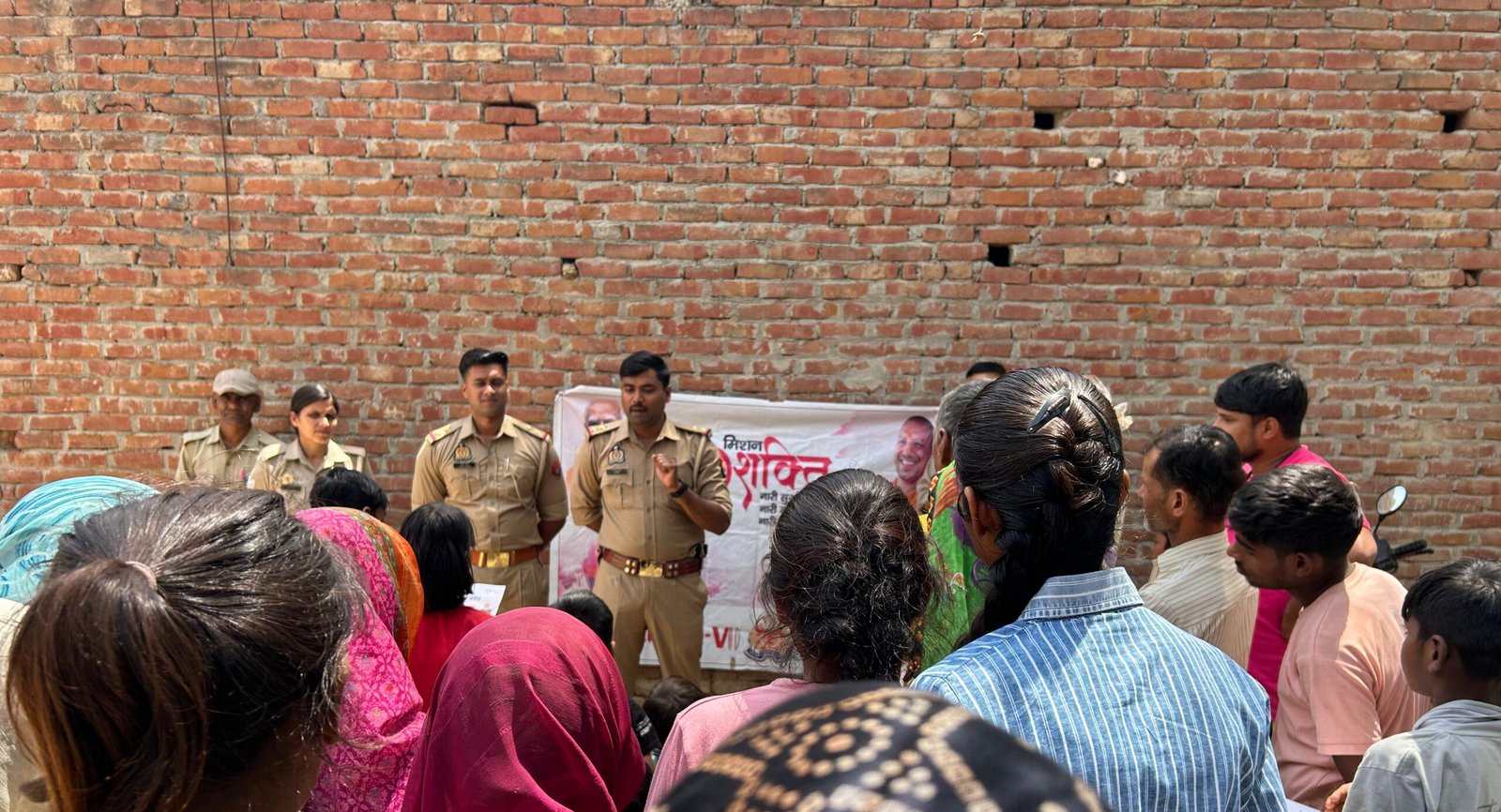 मिशन शक्ति के तहत लोगों को किया जागरुक