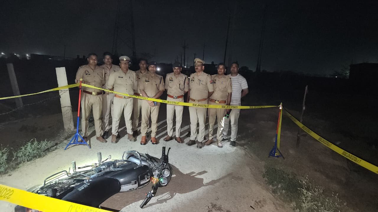 मुठभेड़ में मोबाइल छिनैती गिरोह का बदमाश गिरफ्तार, पैर में लगी गोली